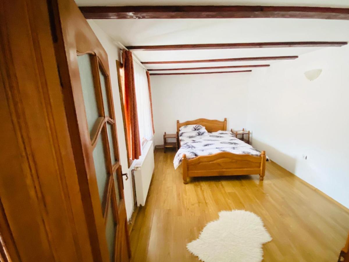 Casa De Vacanta Motata Novaci-Străini 외부 사진